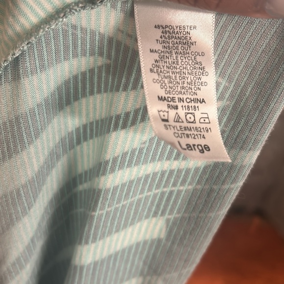 B.L.E.U. Light Blue Sleeveless Cut Out Cold Shoulder Blouse - Picture 7 of 8